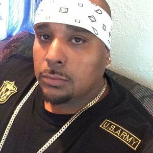 Meet your Posher, Esteban